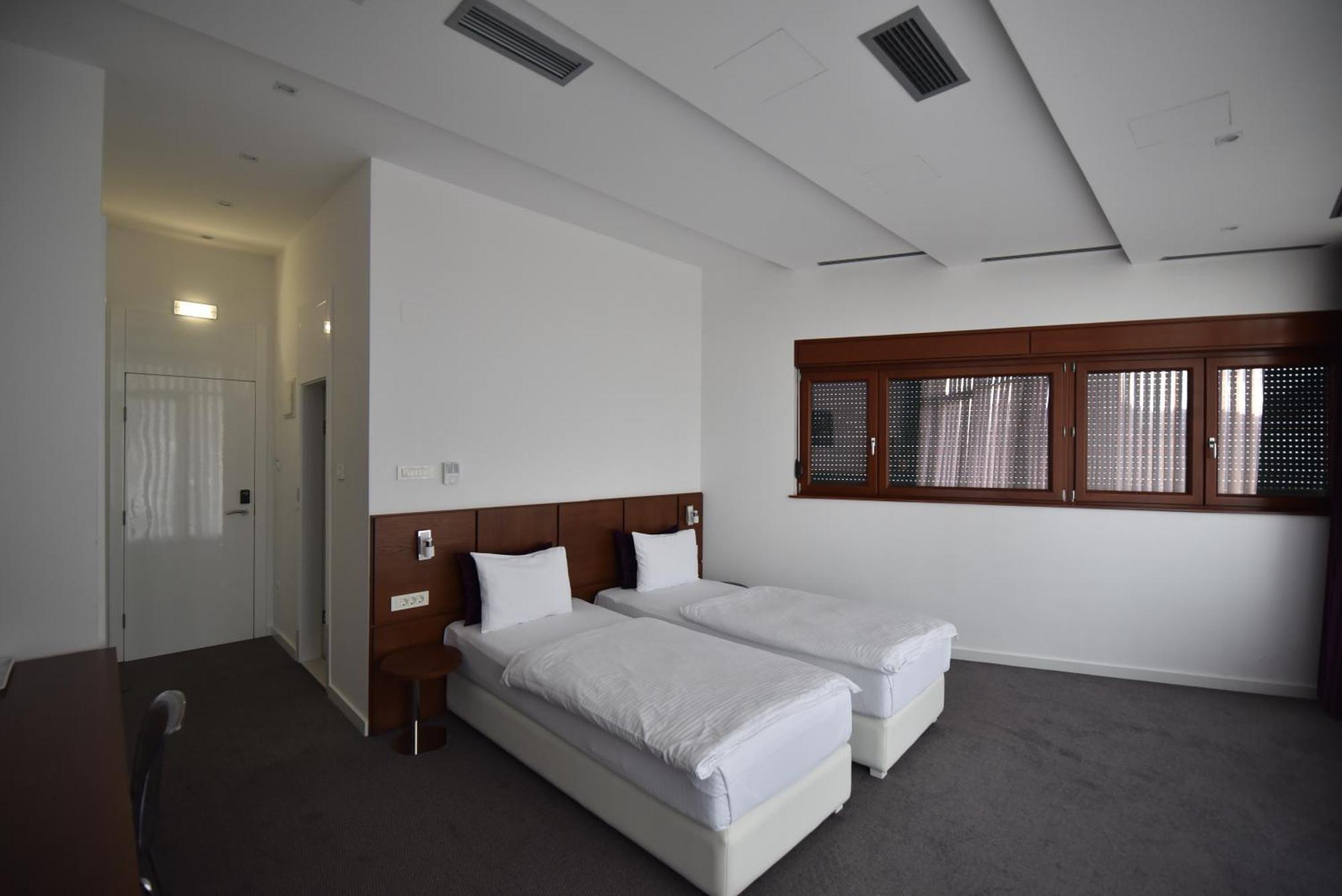 Sesto Senso Hotel เทรบินเย ภายนอก รูปภาพ