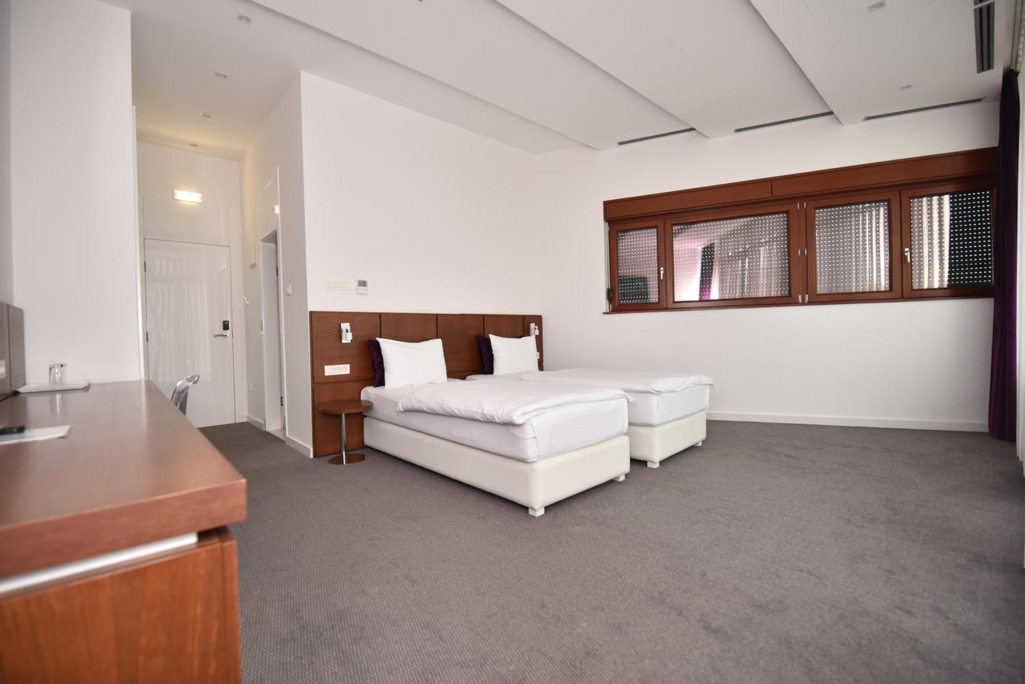 Sesto Senso Hotel เทรบินเย ภายนอก รูปภาพ