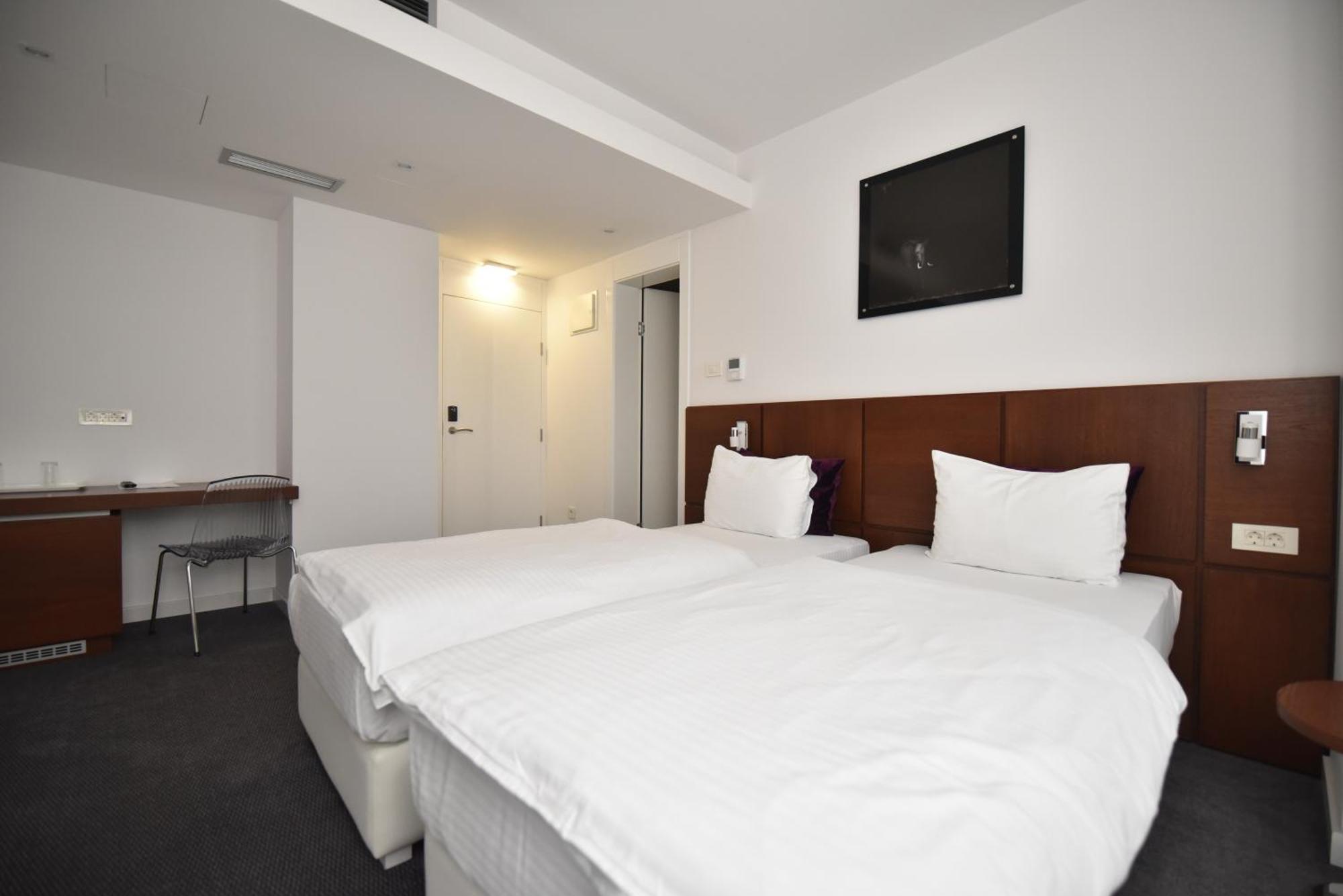Sesto Senso Hotel เทรบินเย ภายนอก รูปภาพ