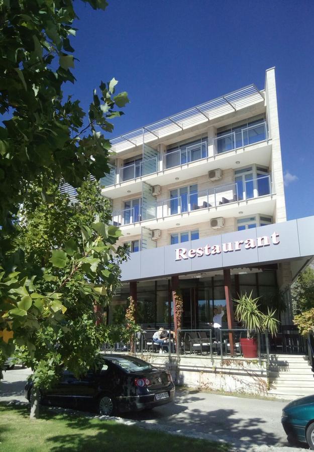Sesto Senso Hotel เทรบินเย ภายนอก รูปภาพ